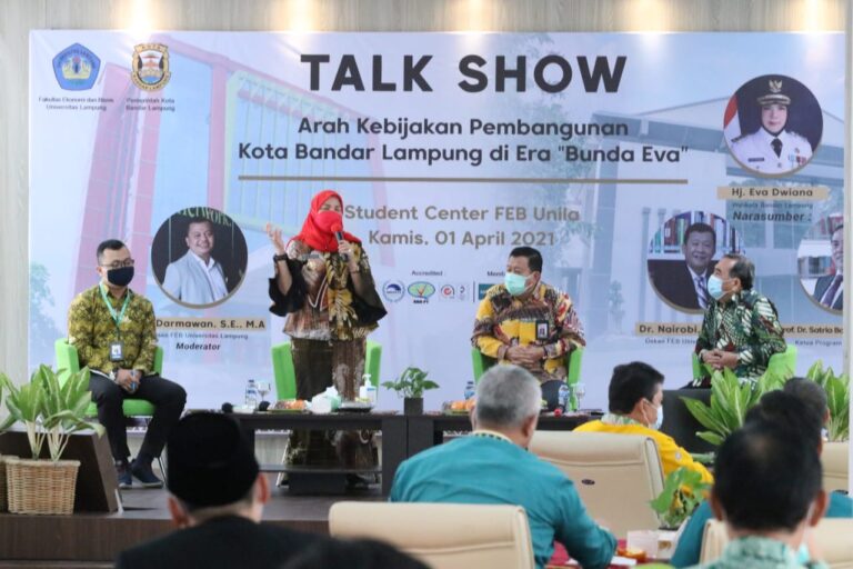 Talk Show Arah dan Kebijakan Pembangunan Era Eva Dwiana