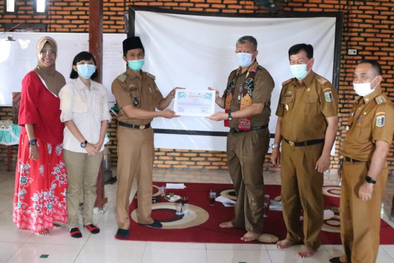 Konsorsium Unila ALeRT Serah Terima Rumah Konservasi