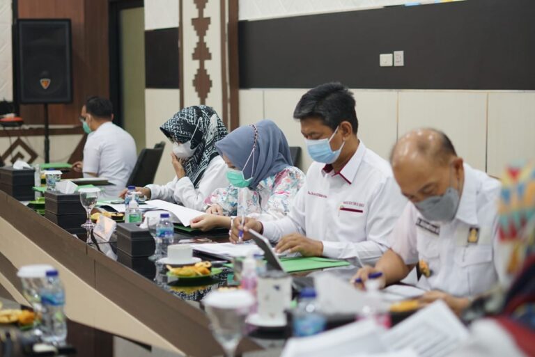 Warek BUK Hadiri Pembahasan Renja Dinkes Lampung
