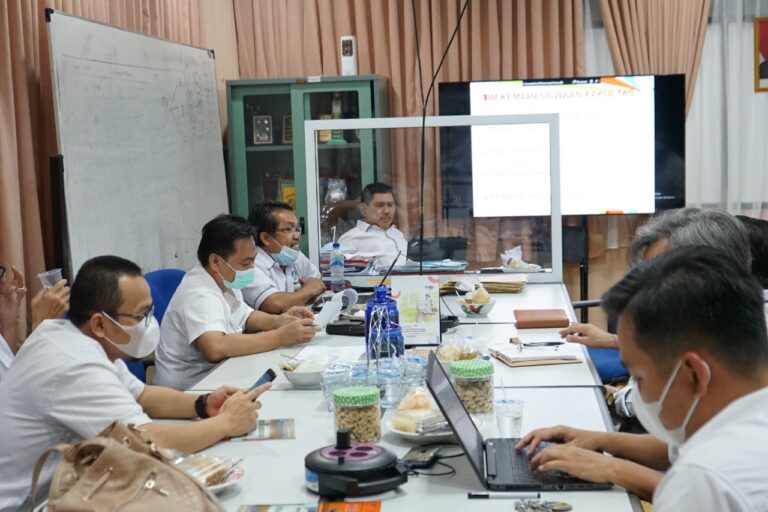 Prof. Yulianto Pimpin Rakor Bidang Kemahasiswaan