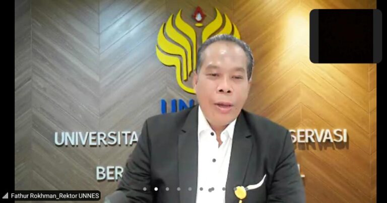 Rektor Narasumber Webinar Bela Negara