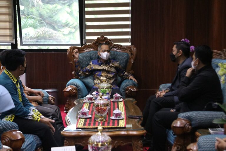 Rektor Terima Audiensi Anggota DPD RI Bidang Kerja Sama Antarparlemen