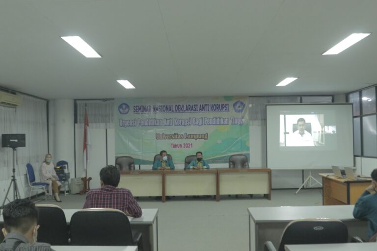 Prof. Yulianto Buka Seminar Pendidikan Antikorupsi