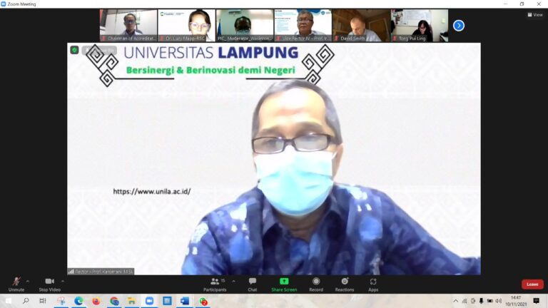 Rektor Sambut Asesor Akreditasi Internasional Royal Society of Chemistry