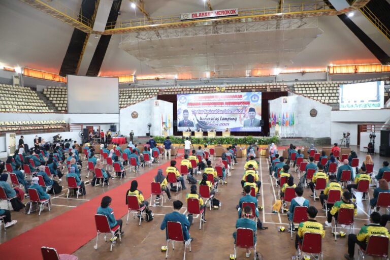 Ribuan Mahasiswa Unila Terima Beasiswa