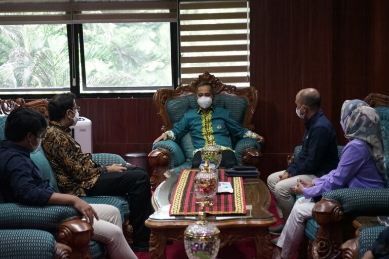 Rektor Terima Kunjungan Perwakilan PGNCOM Group