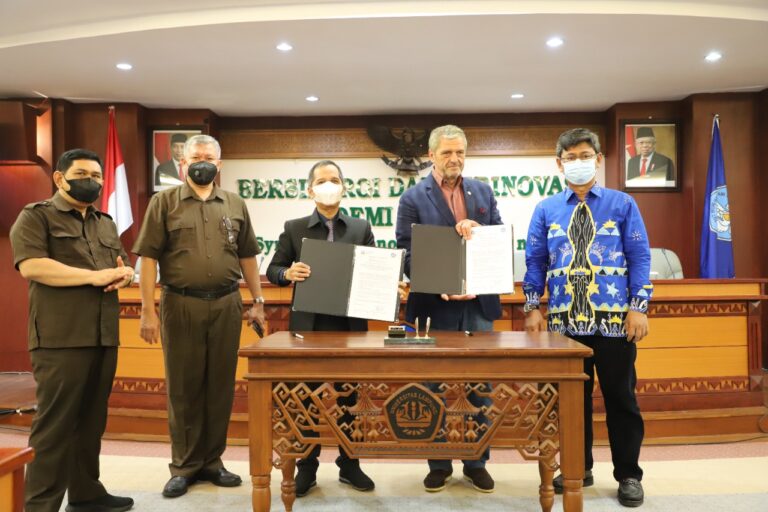 Unila Kerja Sama Teknologi Akselerator dengan NSTU Rusia