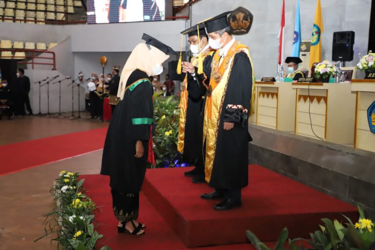 Unila Mewisuda 1.336 Lulusan Periode III 2021/2022