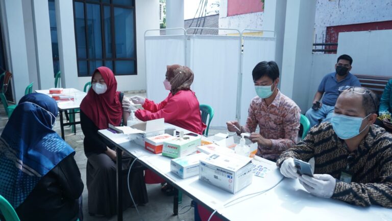 Unila Selenggarakan Vaksinasi Covid-19 Batch VIII