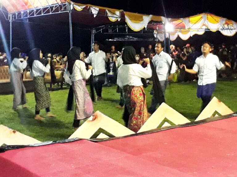 Mahasiswa KKN Unila Gelar Balafest Akulturasi Budaya Banten Lampung  