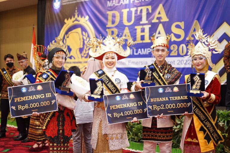 Empat Mahasiswa Unila Raih Juara Duta Bahasa Provinsi Lampung 2022