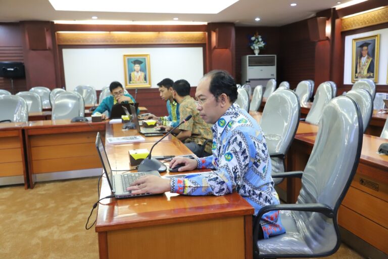 Penyampaian Hasil Review Draf Naskah Akademik dan Rancangan Pertor PBJ BLU