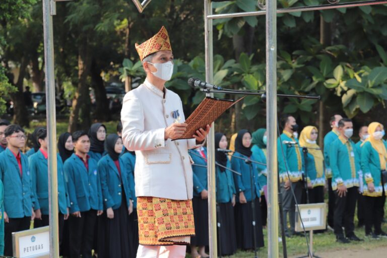 Unila Gelar Upacara Peringatan HUT ke-77 Kemerdekaan RI