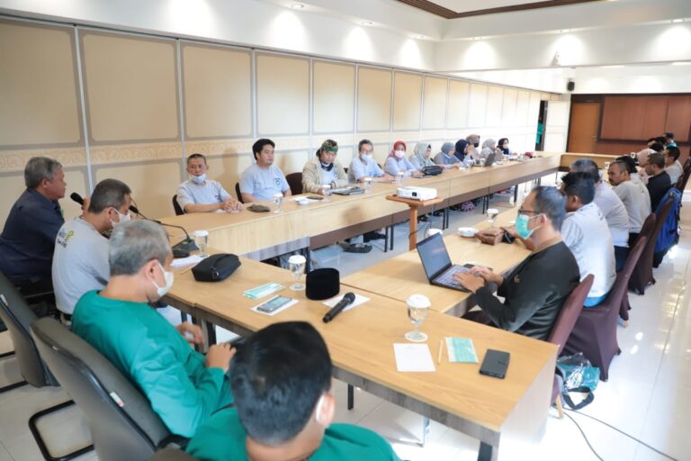 Rektor Pimpin Rapat Peningkatan Realisasi Anggaran dan IKU Unila