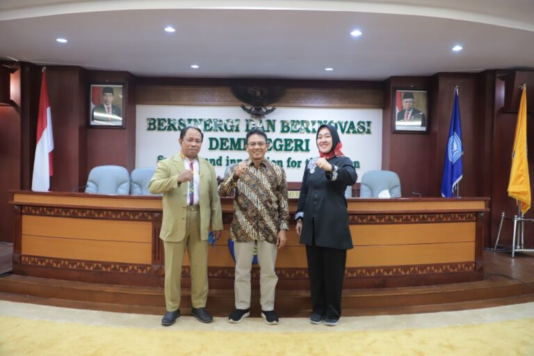 Unila Tetapkan La Zakaria sebagai Ketua Senat PAW