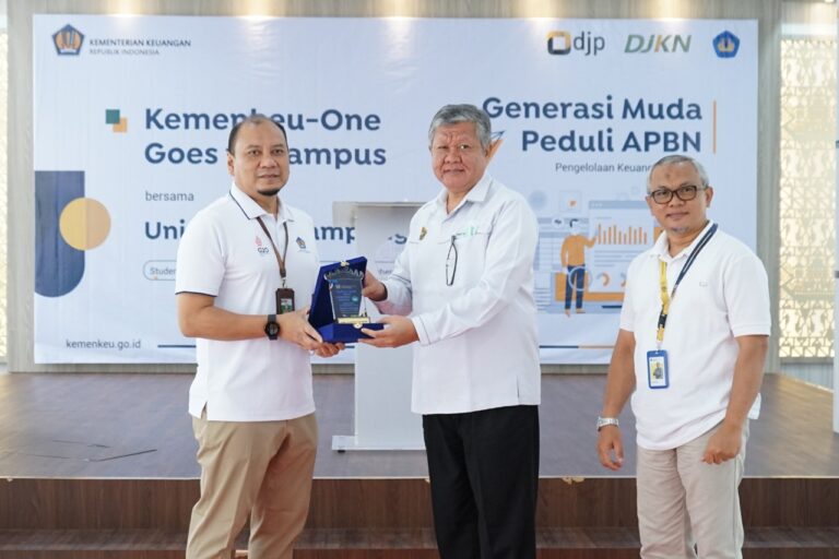 Kemenkeu-One Goes to Campus Ajak Mahasiswa Pahami Pajak dan APBN
