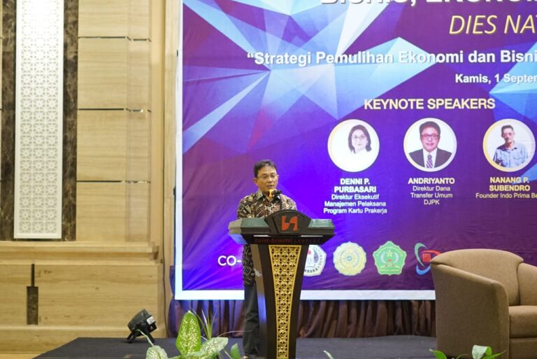 STABEK VI FEB Ulas Strategi Pengurangan Kemiskinan