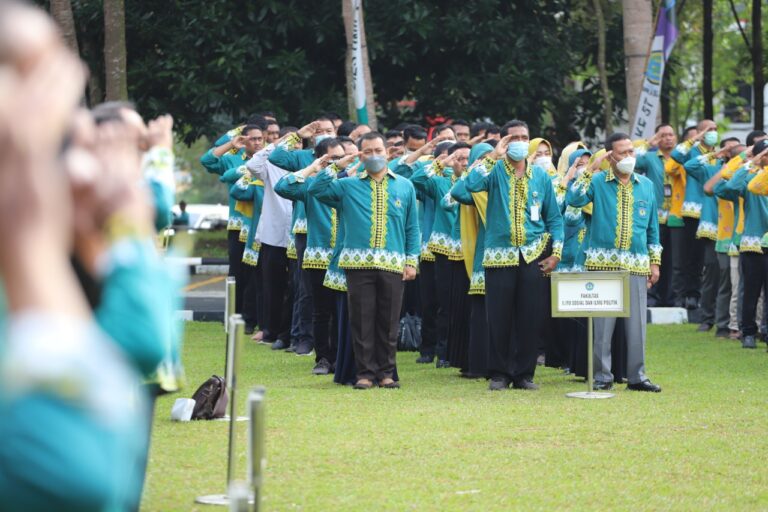 Upacara Bulanan ASN: Suharso Dorong Sivitas Akademika Unila Optimistis 