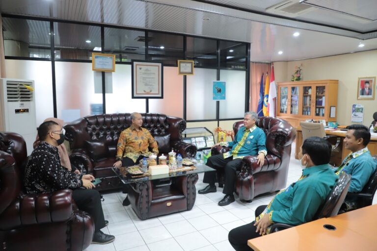 Warek PKTIK Sambut Kunjungan Perwakilan Direksi BPJS Kesehatan Lampung 