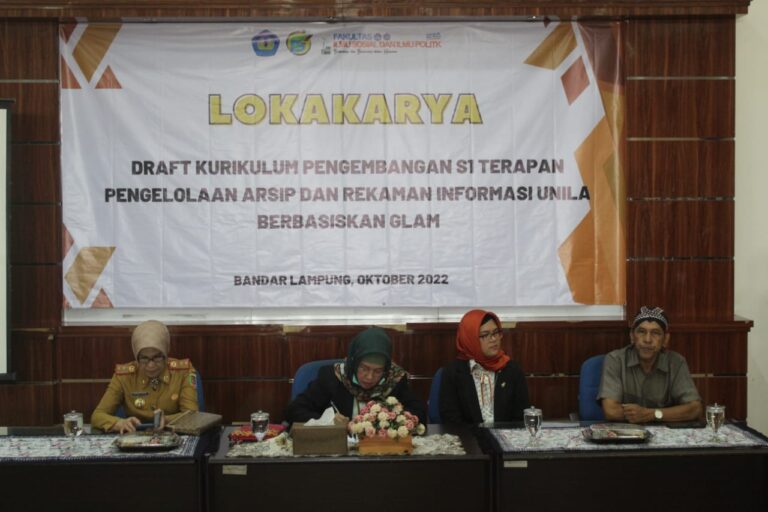D3 Perpustakaan Gelar Lokakarya Kurikulum Pengembangan S-1 Terapan