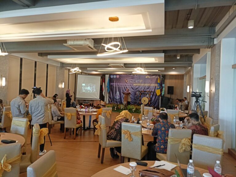 FKIP Sukses Gelar The 4th Internasional Conference on Progressive Education 2022