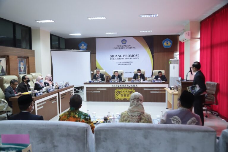 Program Doktor Ilmu Lingkungan Gelar Ujian Terbuka Promosi Doktor Anang Risgyanto