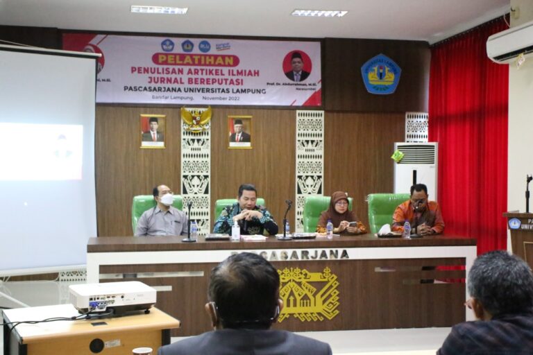 Pelatihan Penulisan Artikel Ilmiah Jurnal Bereputasi Pascasarjana Unila