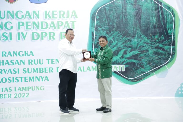FP Unila Terima Kunjungan Kerja Komisi IV DPRRI FGD Daftar Inventarisasi RUU KSDAHE
