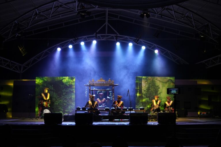 Ujian Praktik Mahasiswa Seni Musik FKIP Tampilkan 18 Karya