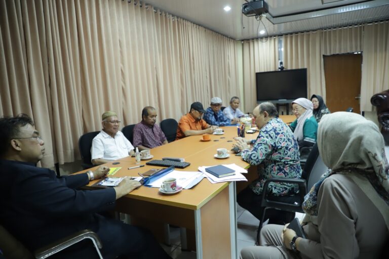 Warek PKTIK Pimpin Rakor Proyek HETI ADB RSPTN Unila