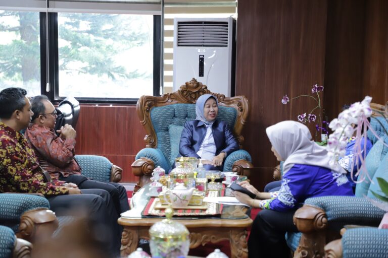 Rektor Unila Terima Audiensi Pimpinan BPJS Ketenagakerjaan