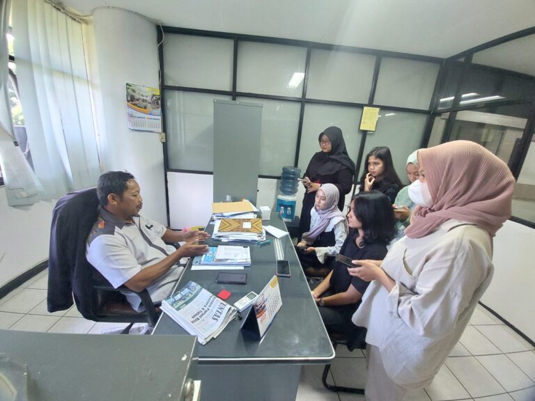 Humas Unila Adakan Pelatihan Jurnalistik Dasar bagi Peserta Magang
