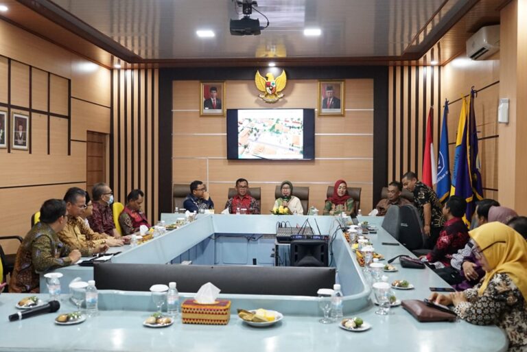 Kafe Edu Fun FKIP Dorong Jiwa Wirausaha Mahasiswa Unila