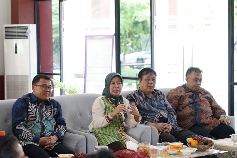 Rektor Ajak Pascasarjana Motivasi Mahasiswa Unila Lanjut Studi S-2 dan S-3