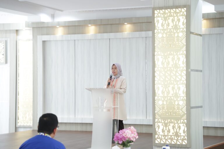 Rektor Dorong FEB Majukan Jurnal dan Tingkatkan Partisipasi Mahasiswa dalam Program MBKM dan Kewirausahaan