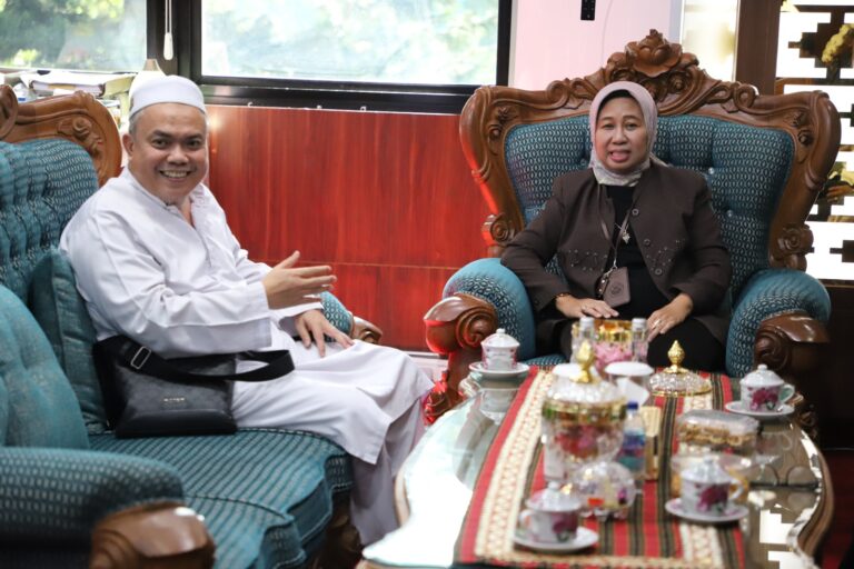 Rektor Unila dan IIB Darmajaya Bahas Kerja Sama Pendidikan