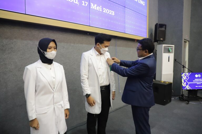 Mahasiswa Profesi Kedokteran Unila Angkat Janji di RSUDAM