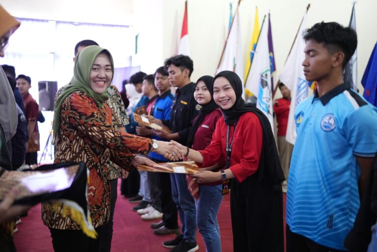 Unila Lantik Pengurus UKM Tahap Pertama