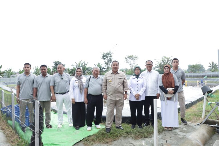 Panen Perdana Udang Air Tawar di Lampung, Unila Dukung Riset dan Inovasi