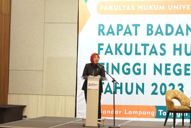 Unila Gelar Seminar dan Rapat Kerja Sama Dekan Fakultas Hukum PTN Wilayah Barat