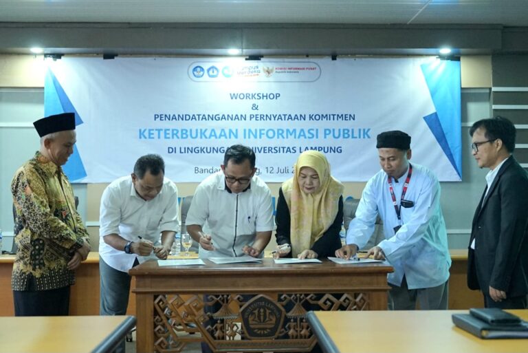 Unila Gelar Workshop dan Teken Komitmen Keterbukaan Informasi Publik