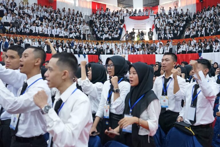 Antusiasme Maba Unila Meriahkan PKKMB 2023