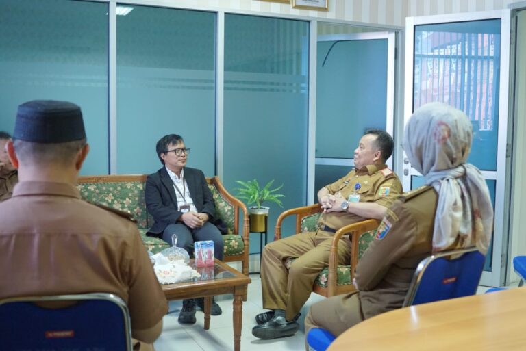 Wakil Rektor BUK Kunjungi RSUDAM dalam Program Koas Mahasiswa FK