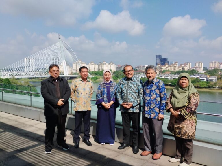 Pertemuan Delegasi Unila Dengan Atdikbud KBRI di Malaysia