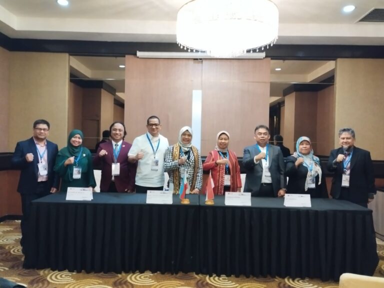 Unila dan Mindanao State University Philippines Tandatangani MoU Kembangkan Produk Rumput Laut