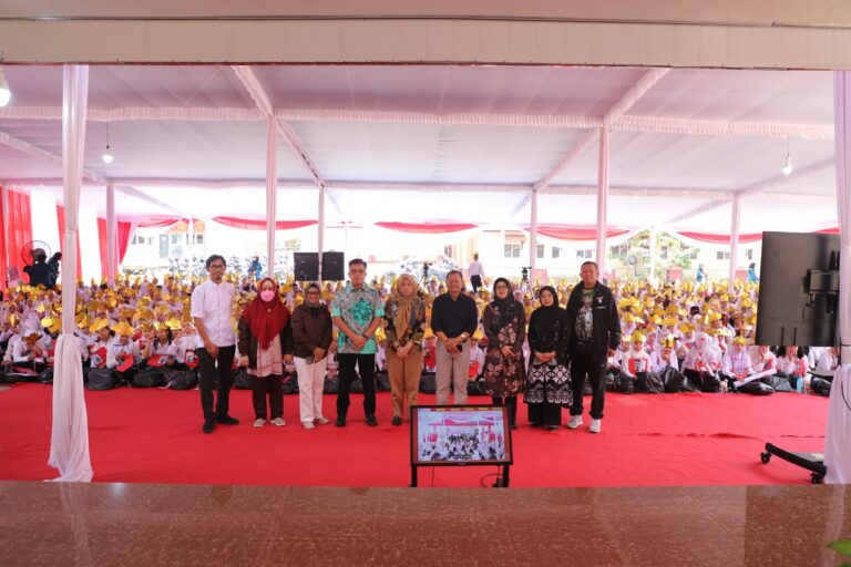 Picu Semangat Mahasiswa Baru, FH Unila Beri Motivasi Sukses Bagi Mahasiswa