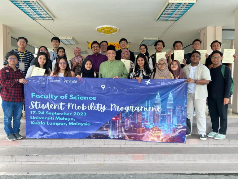 Mahasiswa Biologi FMIPA Ikuti Student Mobility Programme UM