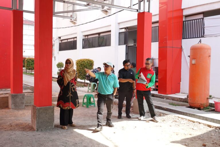 Kunjungan Lapangan oleh Wakil Rektor Bidang Umum dan Keuangan