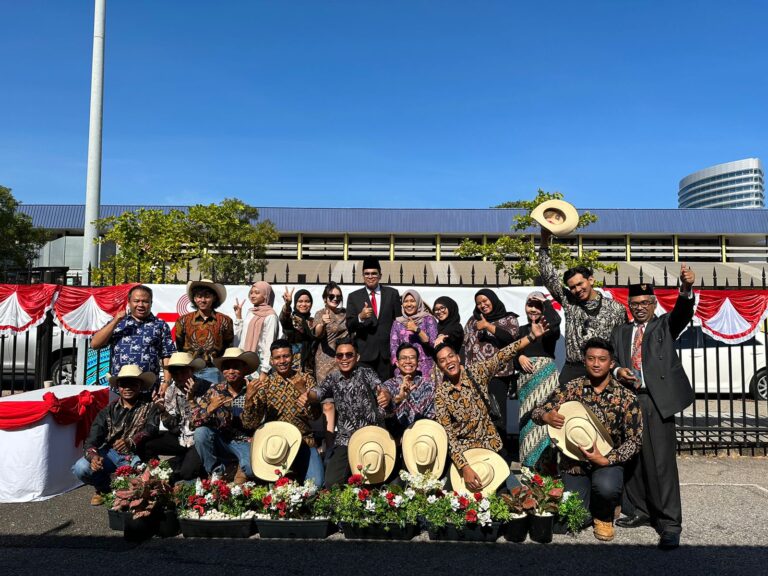 Belajar Tentang Manajemen Sapi Potong, Mahasiswa Peternakan Unila Magang di Australia Utara