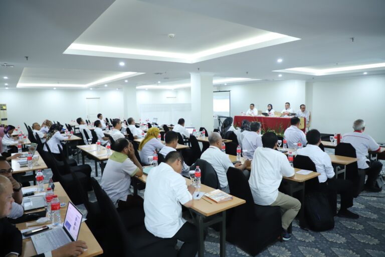 Rektor Pimpin Rapat Sosialisasi RKA 2024